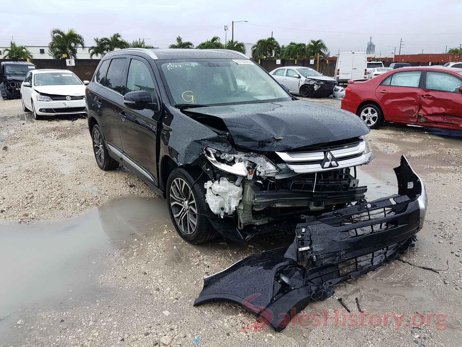 JA4AD3A35HZ038439 2017 MITSUBISHI OUTLANDER