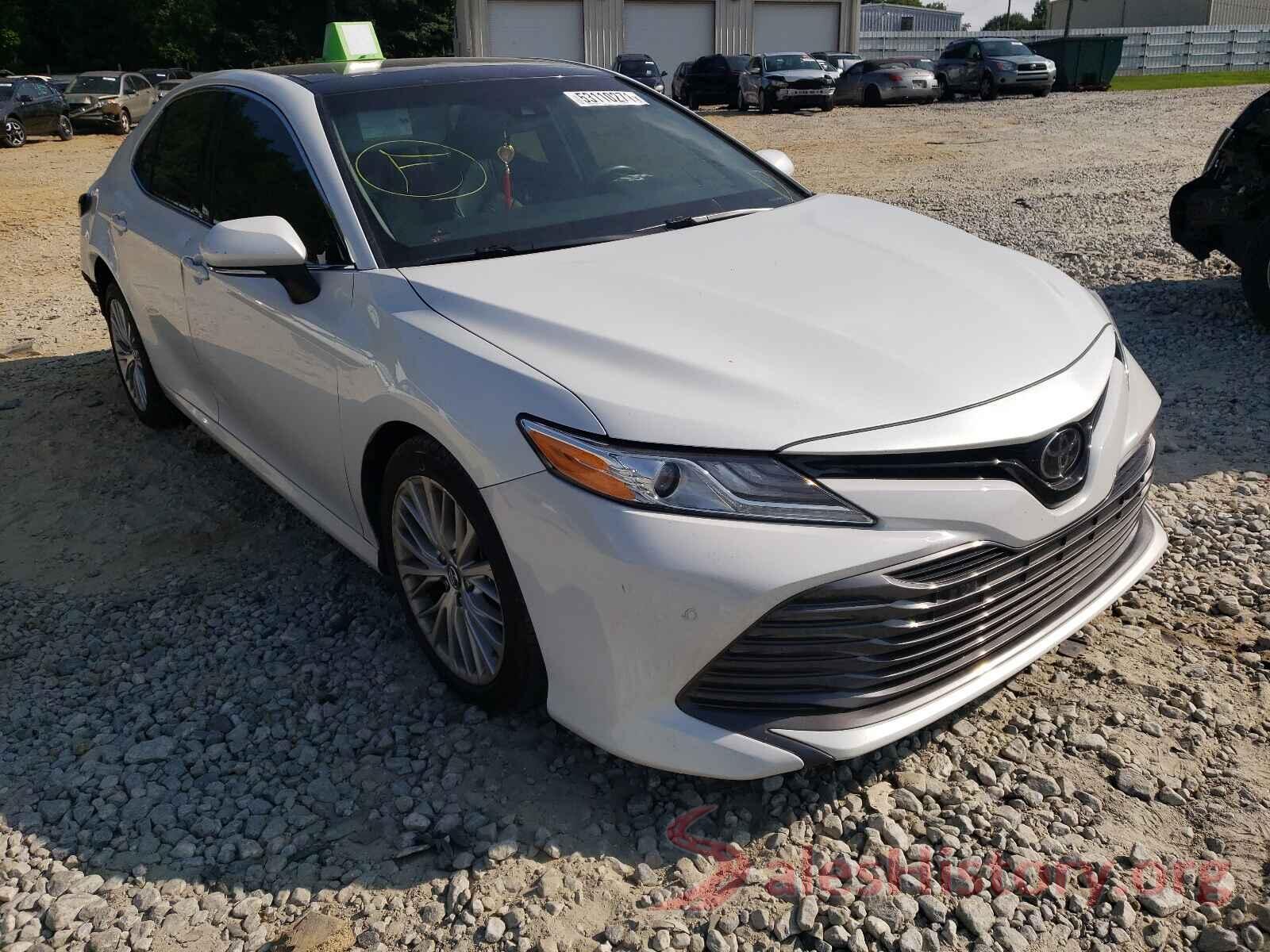 4T1B11HK6JU046858 2018 TOYOTA CAMRY