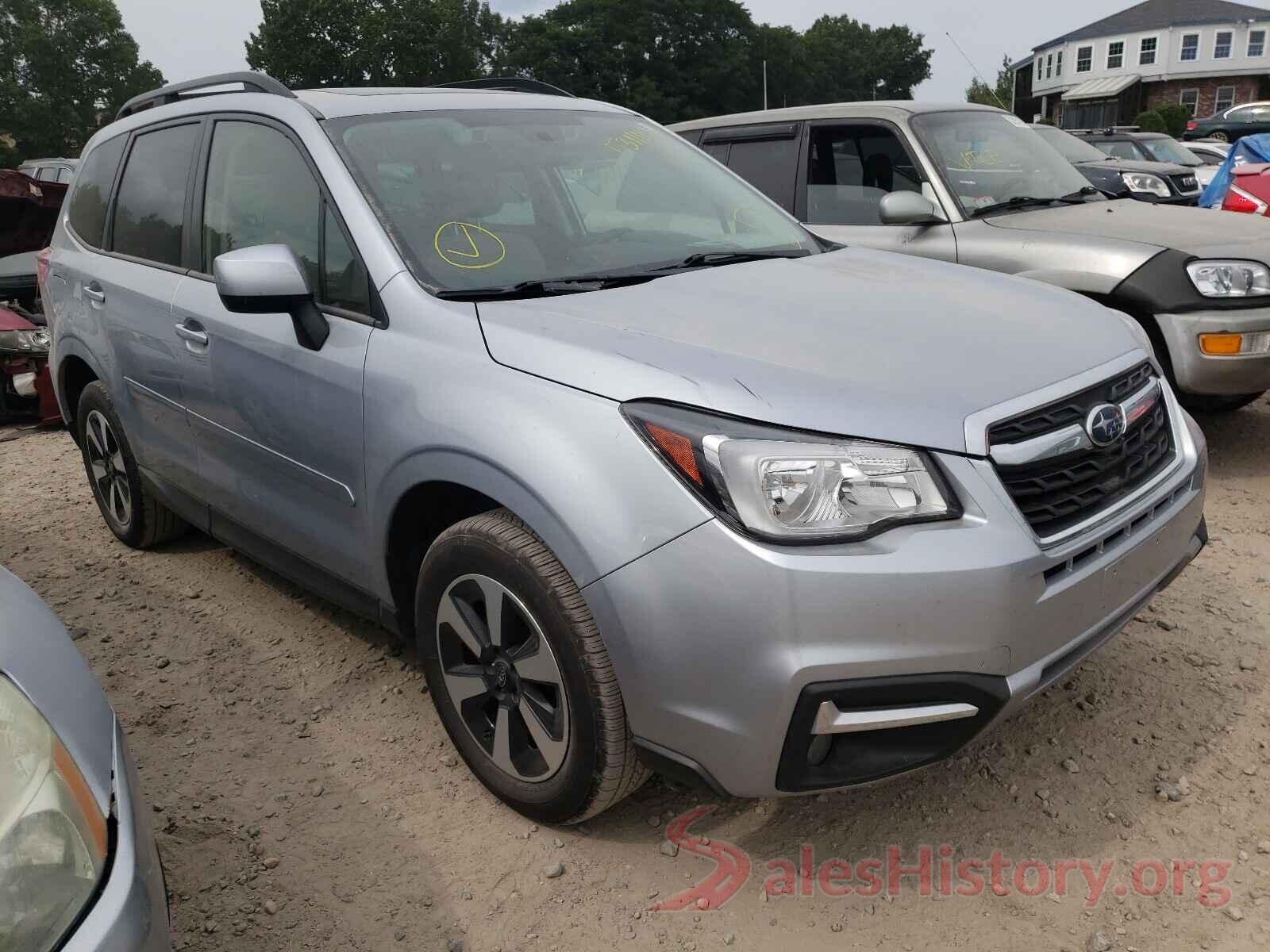 JF2SJAGC8JH499968 2018 SUBARU FORESTER