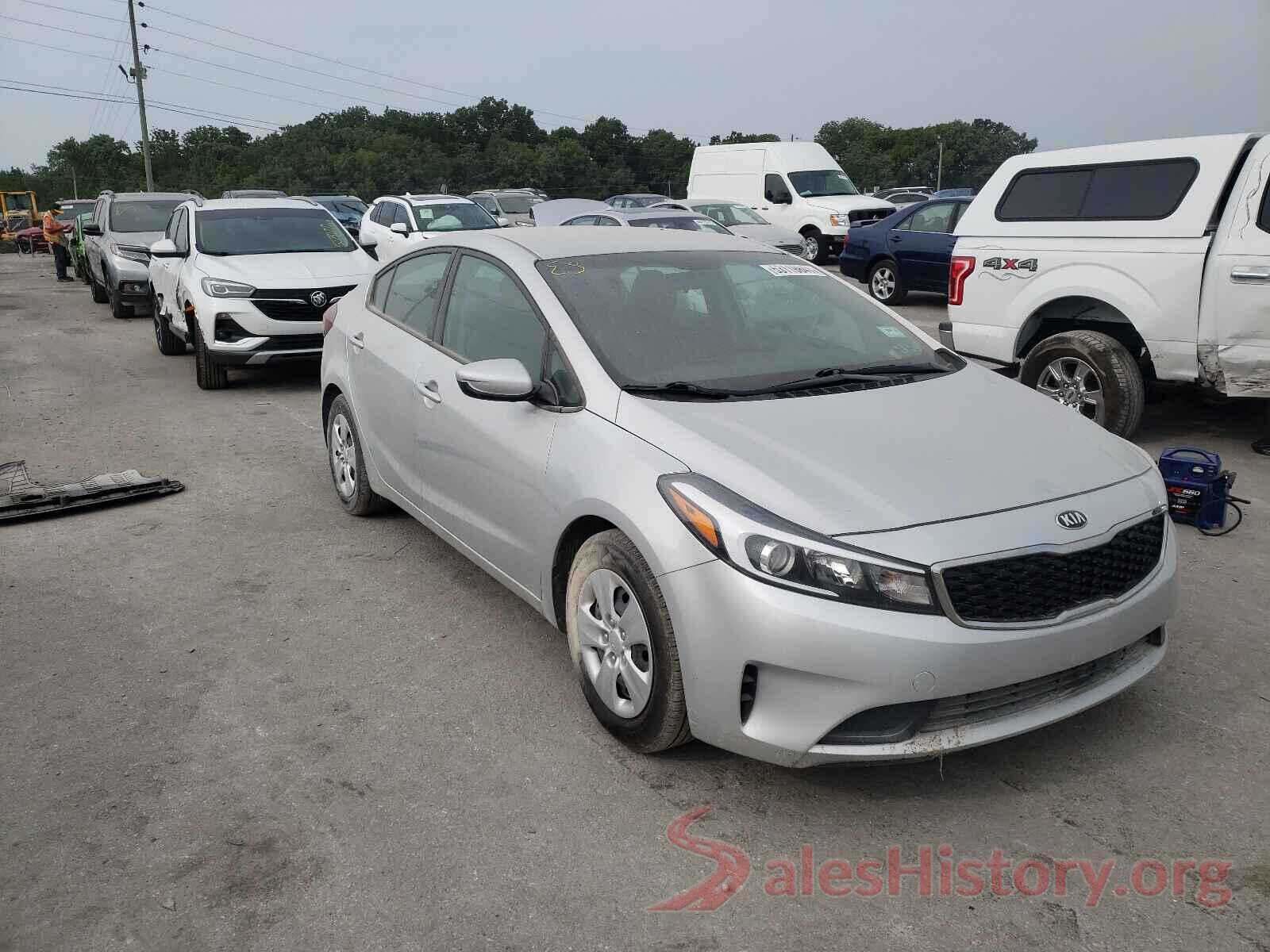 3KPFK4A79JE226666 2018 KIA FORTE