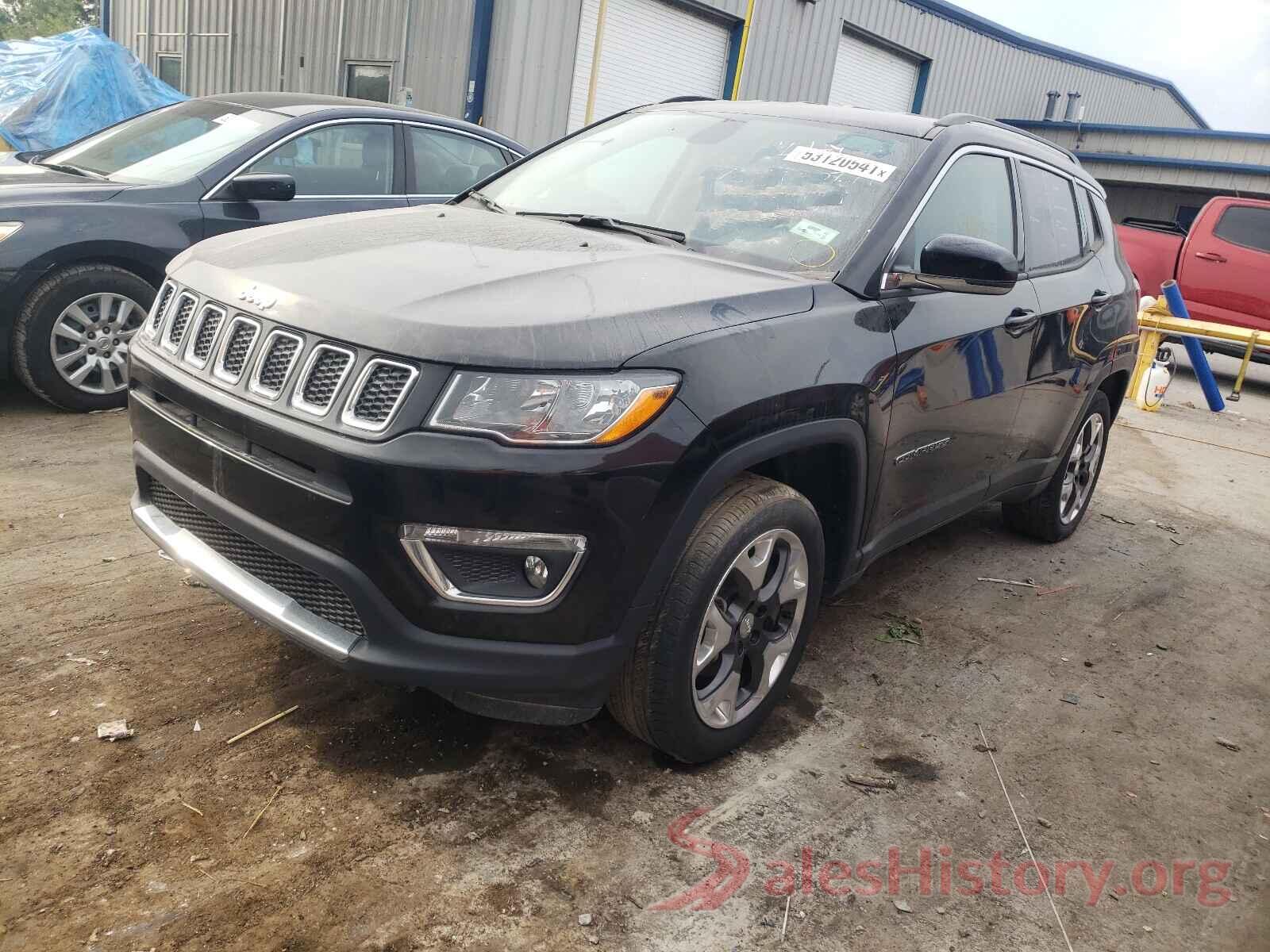 3C4NJDCB8JT307797 2018 JEEP COMPASS