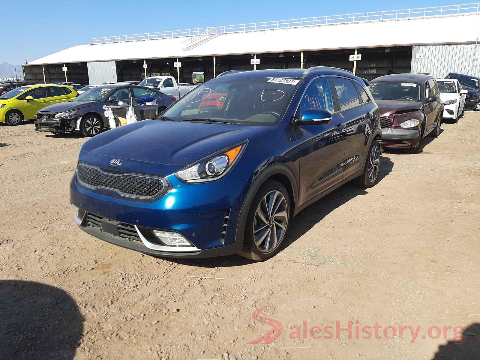 KNDCE3LC1J5164240 2018 KIA NIRO