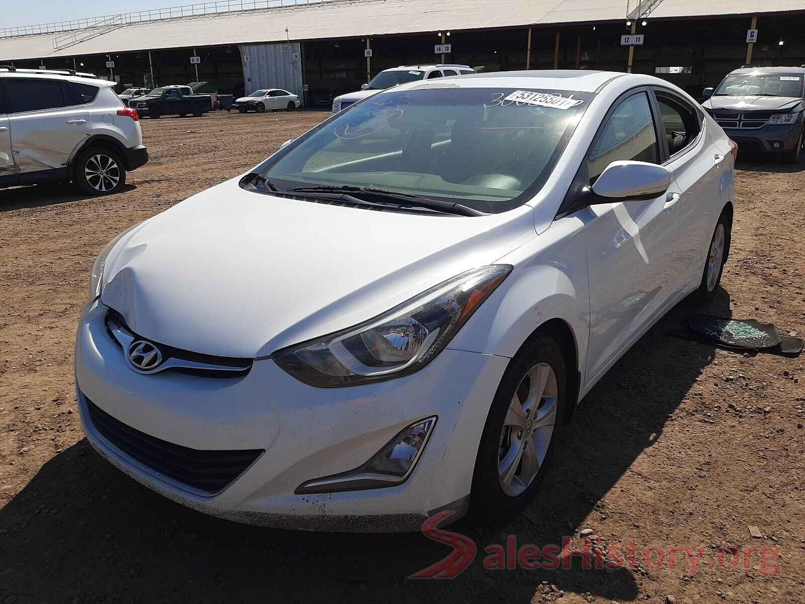 5NPDH4AE3GH687841 2016 HYUNDAI ELANTRA