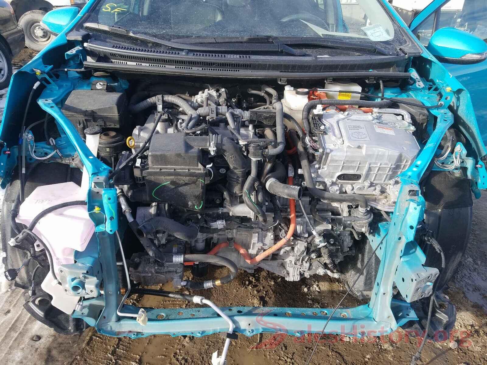 JTDKDTB35J1601986 2018 TOYOTA PRIUS