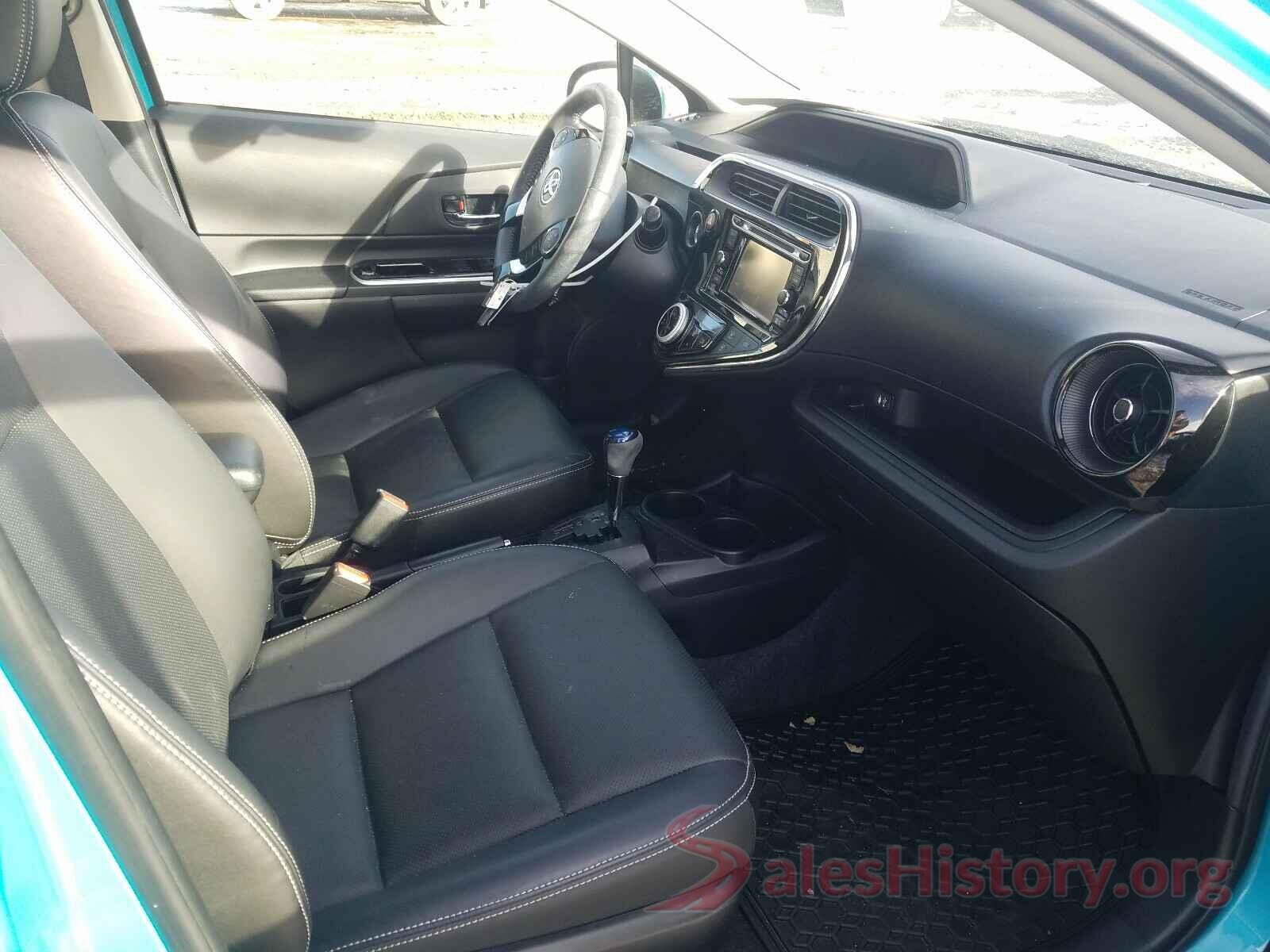 JTDKDTB35J1601986 2018 TOYOTA PRIUS