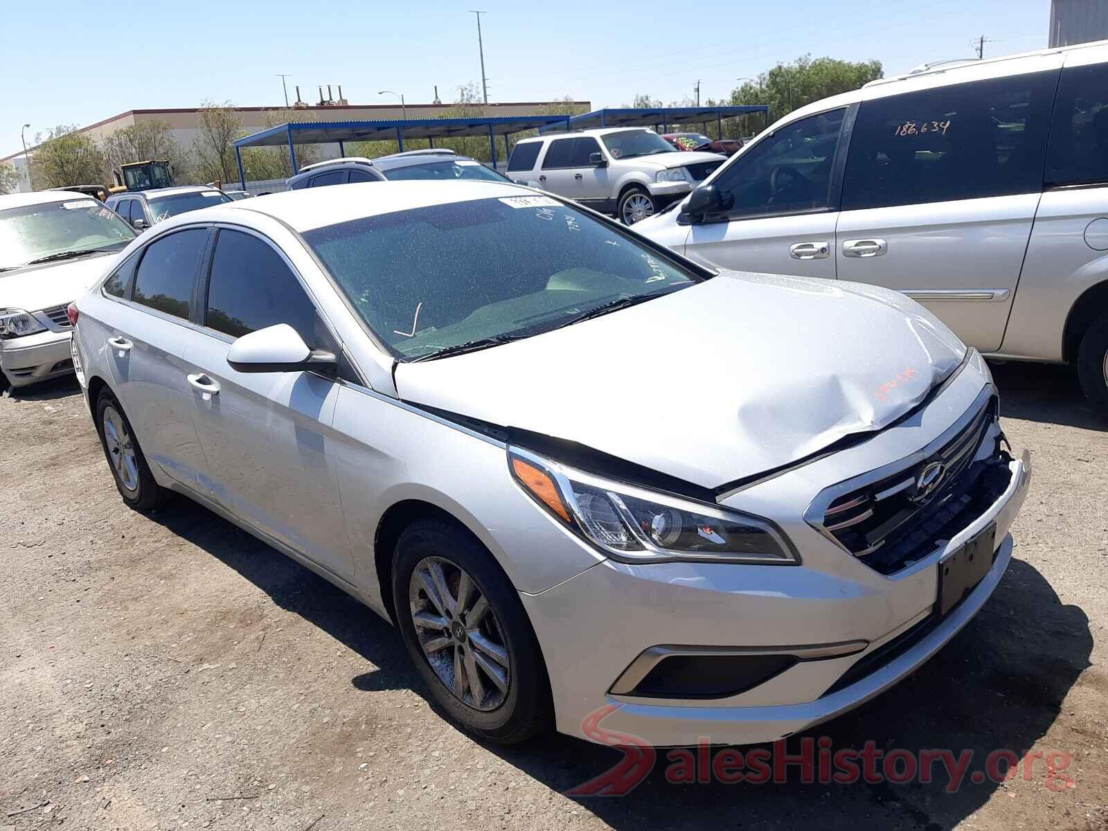 5NPE24AF8HH579702 2017 HYUNDAI SONATA