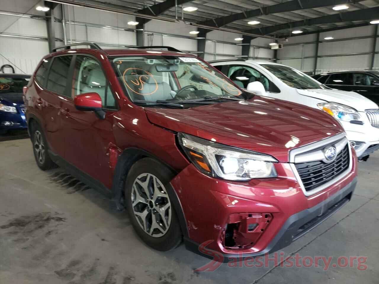 JF2SKAGC3KH559945 2019 SUBARU FORESTER