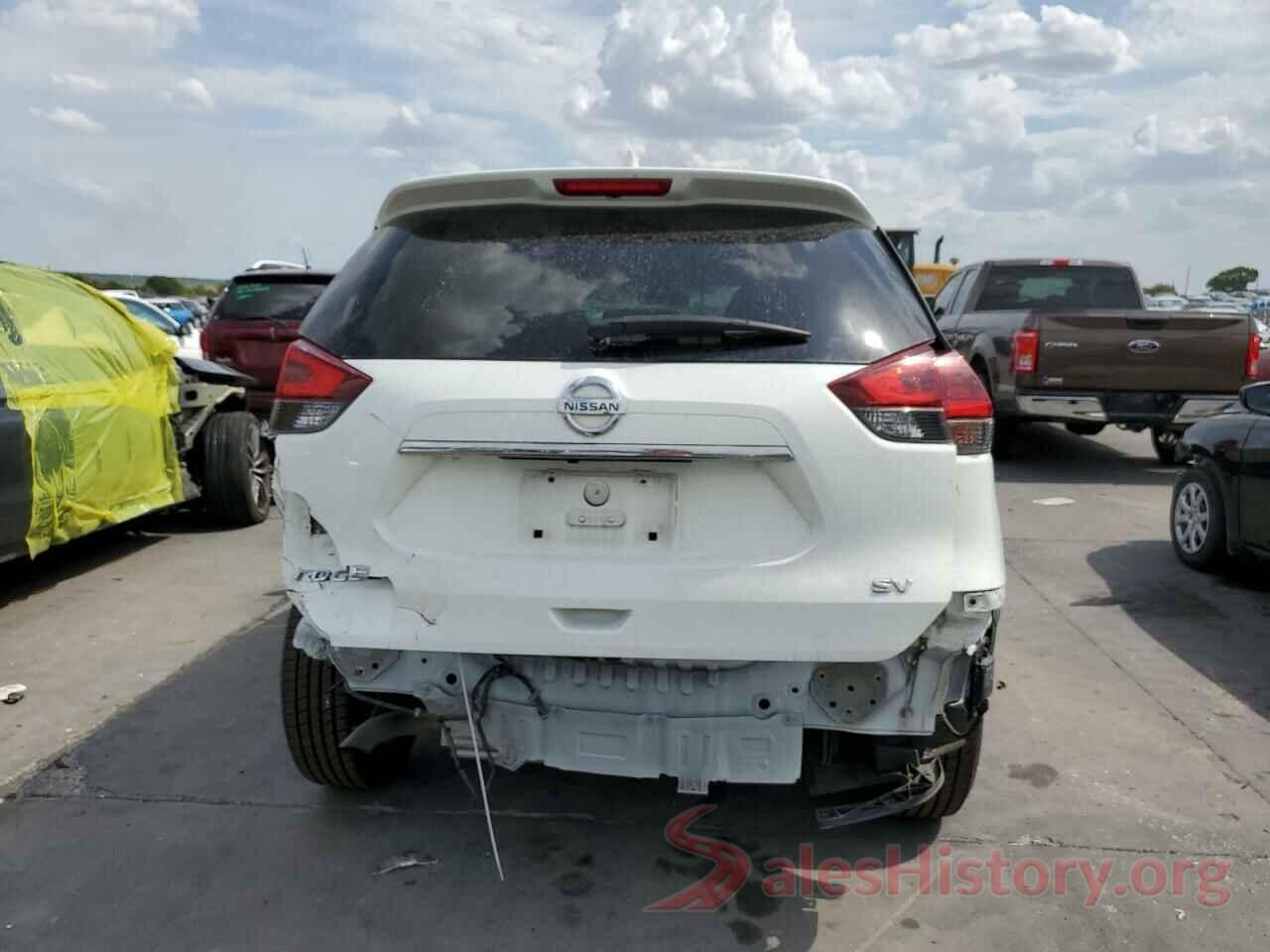 KNMAT2MT3JP567792 2018 NISSAN ROGUE