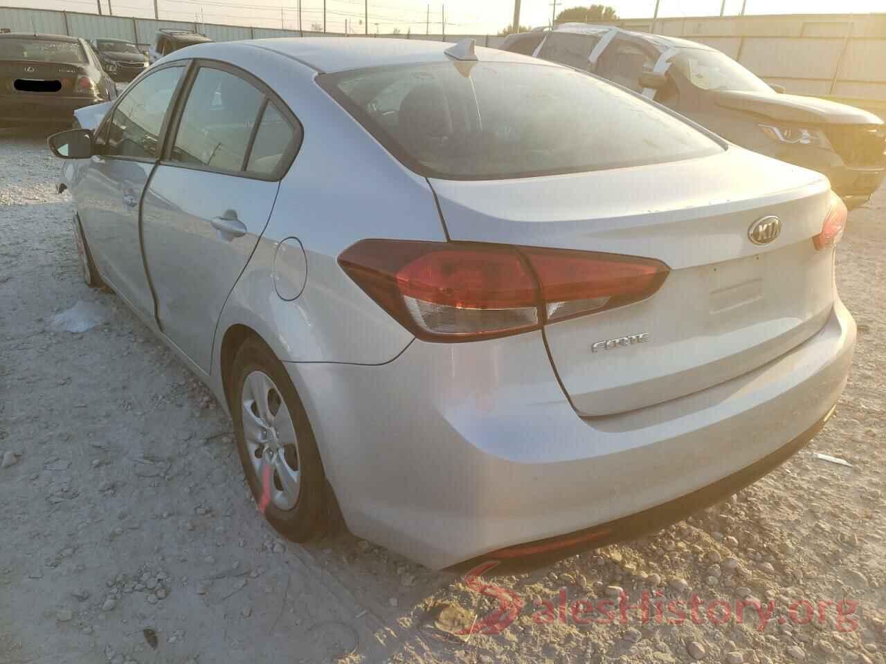 3KPFK4A79HE040734 2017 KIA FORTE