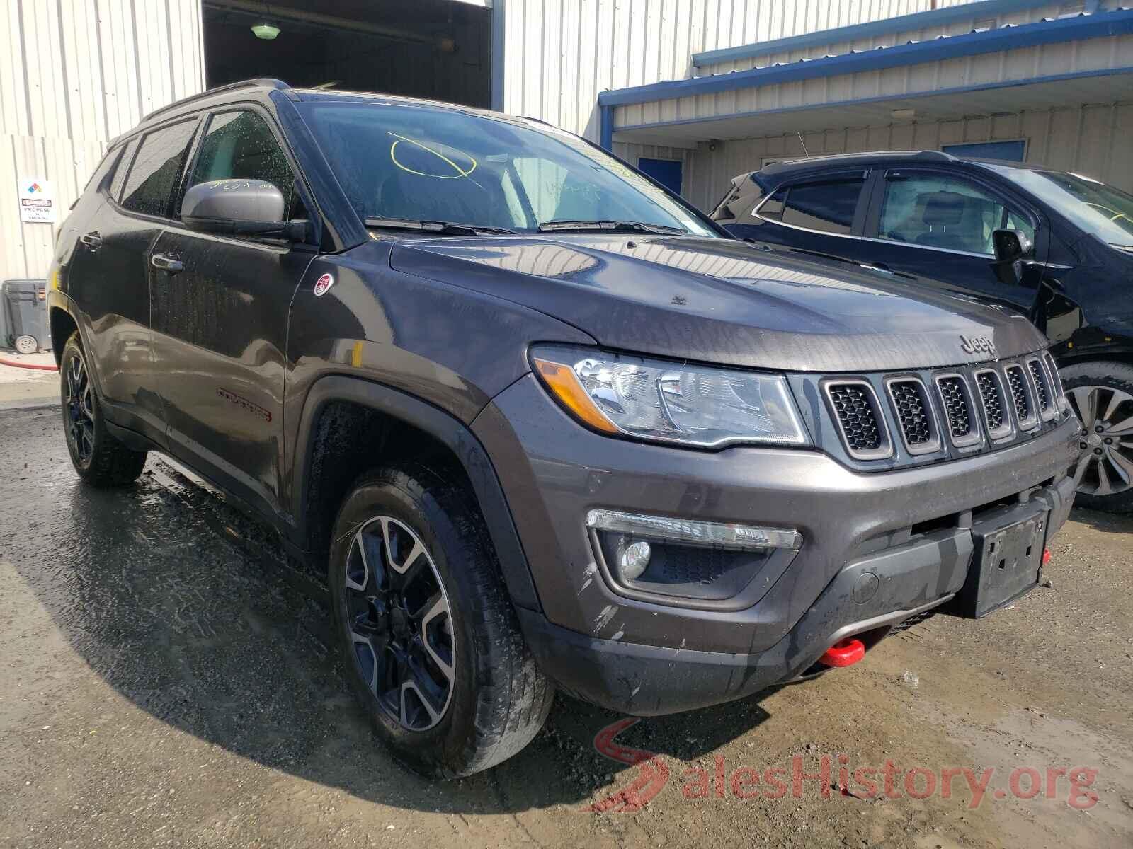 3C4NJDDB1KT733072 2019 JEEP COMPASS