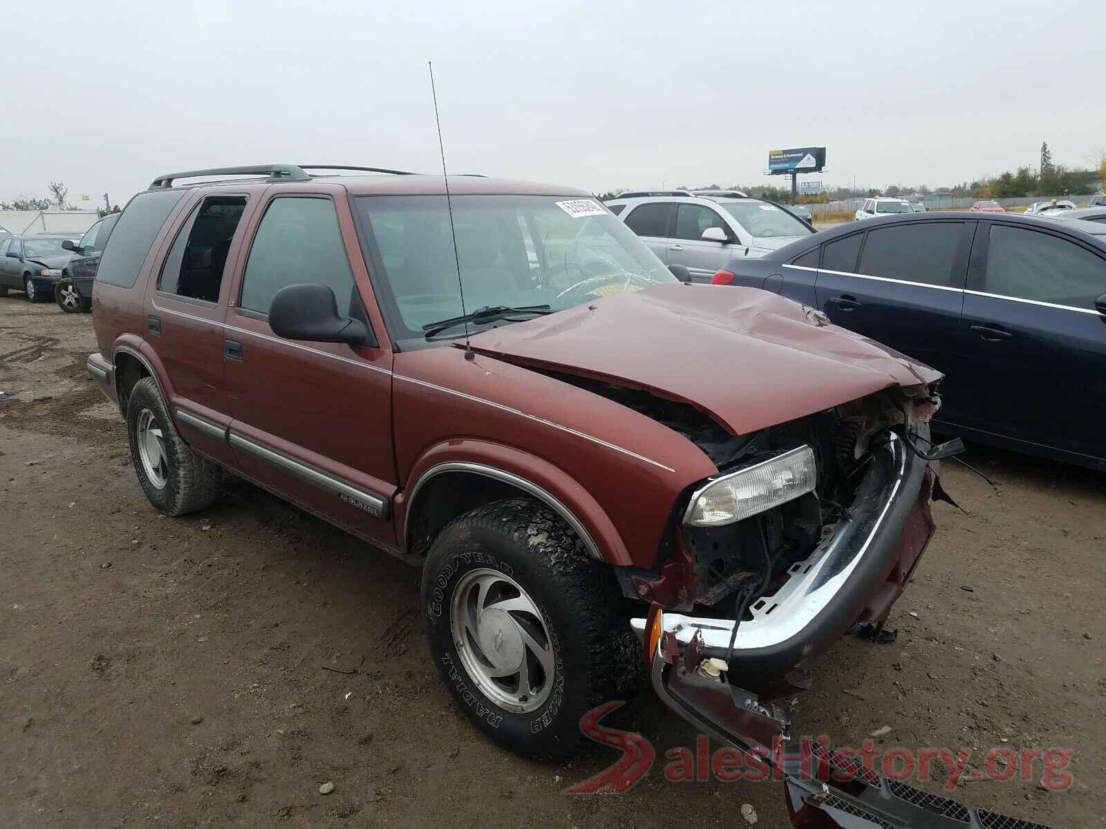 1GNDT13W3W2143821 1998 CHEVROLET BLAZER