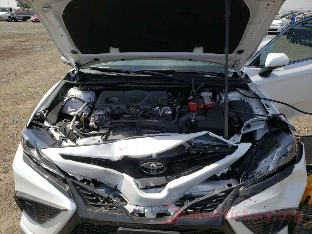 4T1K61AK1MU513555 2021 TOYOTA CAMRY