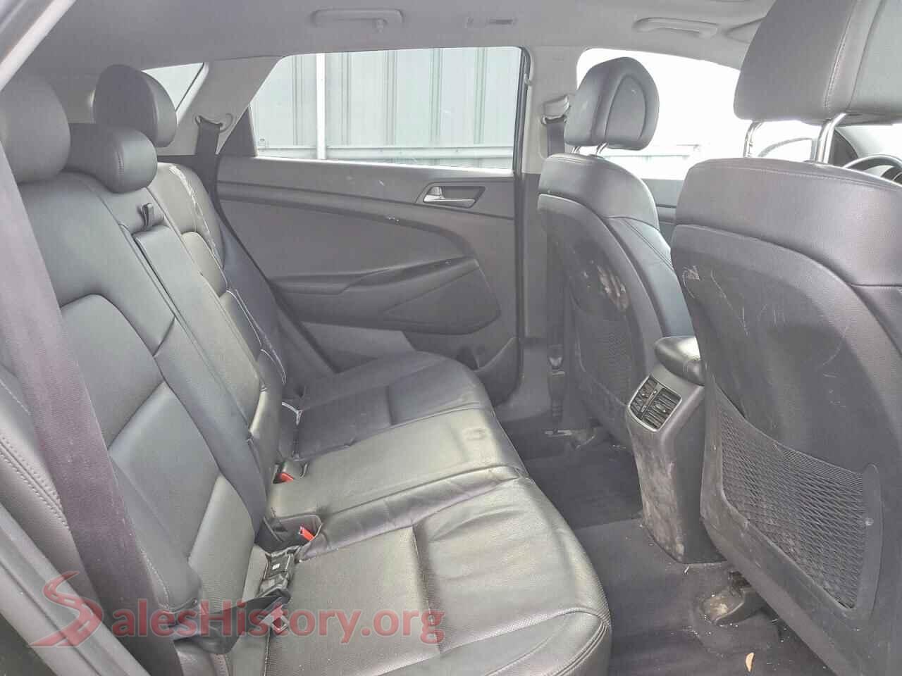 2017 HYUNDAI TUCSON VIN KM8J3CA43HU500281, VIN plate
