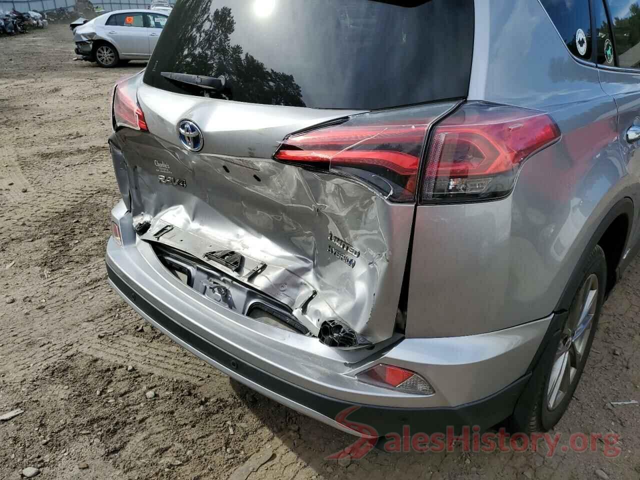 JTMDJREV0HD093811 2017 TOYOTA RAV4