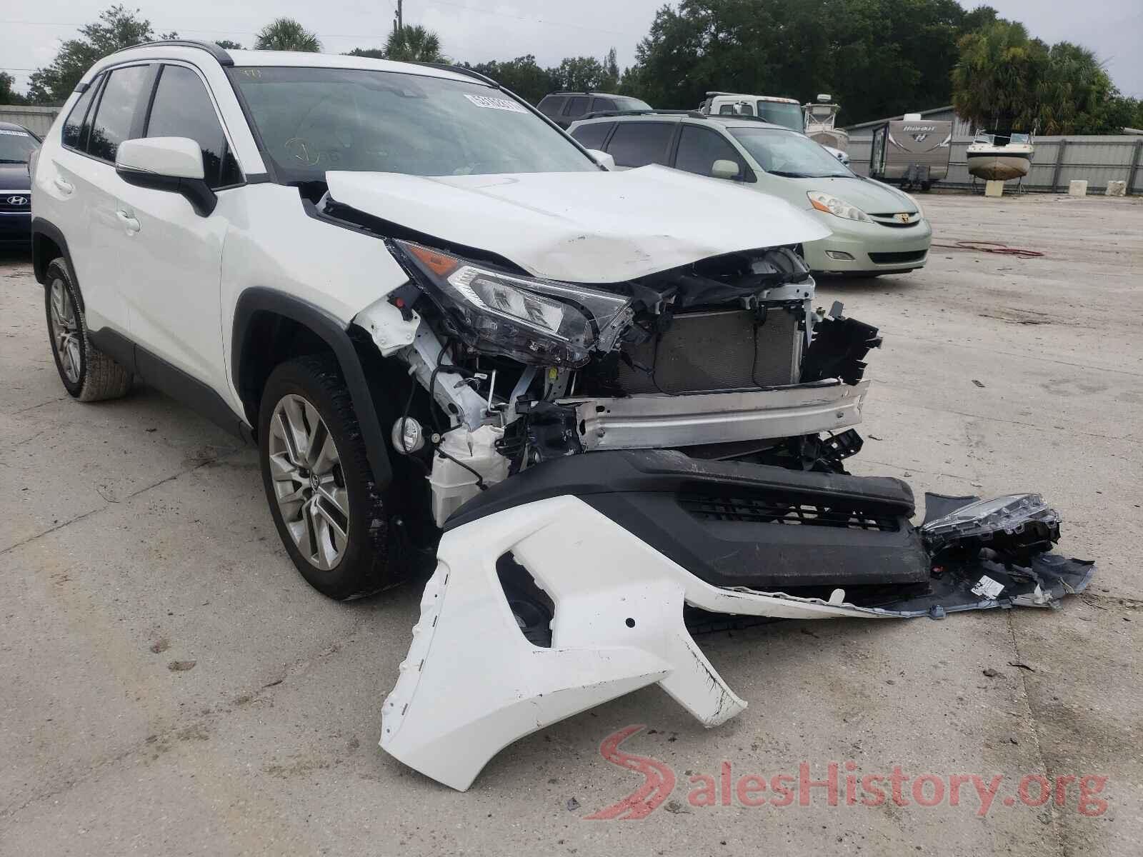 2T3C1RFV9KW026256 2019 TOYOTA RAV4