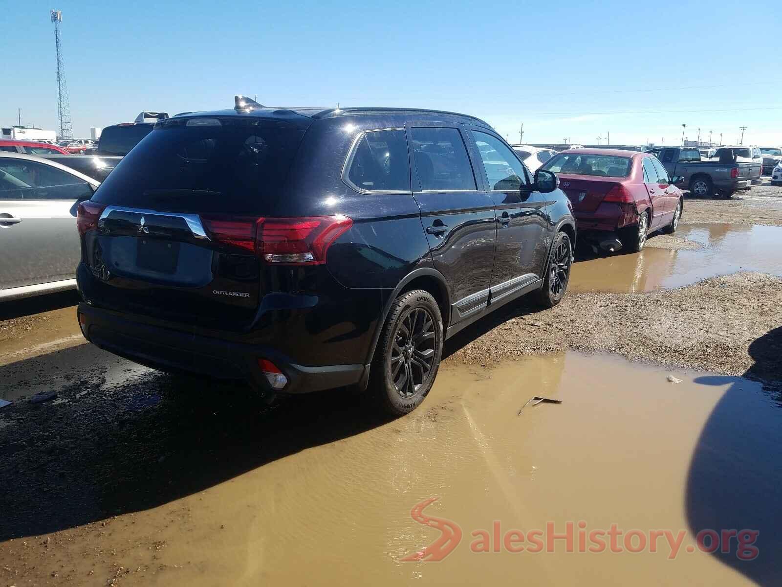 JA4AD3A36JZ021803 2018 MITSUBISHI OUTLANDER