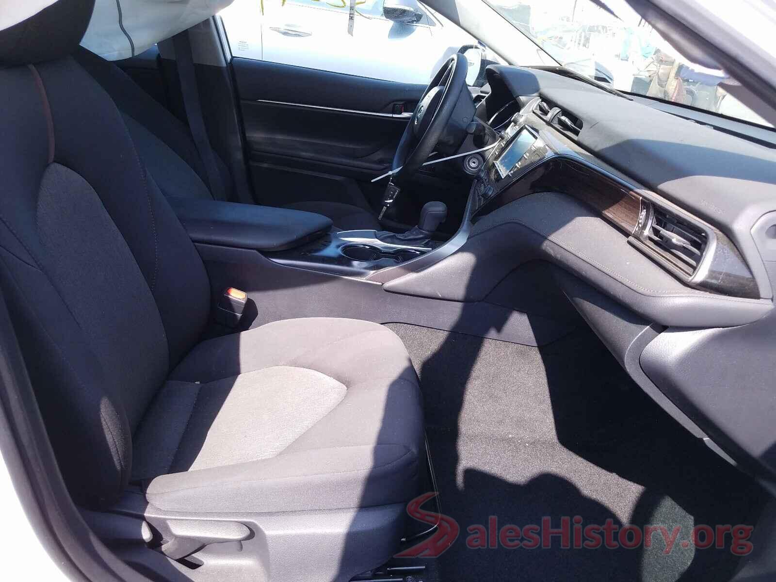 4T1B11HK3KU266704 2019 TOYOTA CAMRY