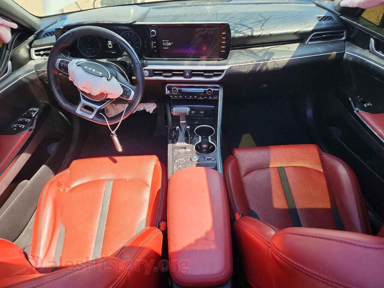 2023 KIA K5 VIN 5XXG64J26PG214522, interior dashboard