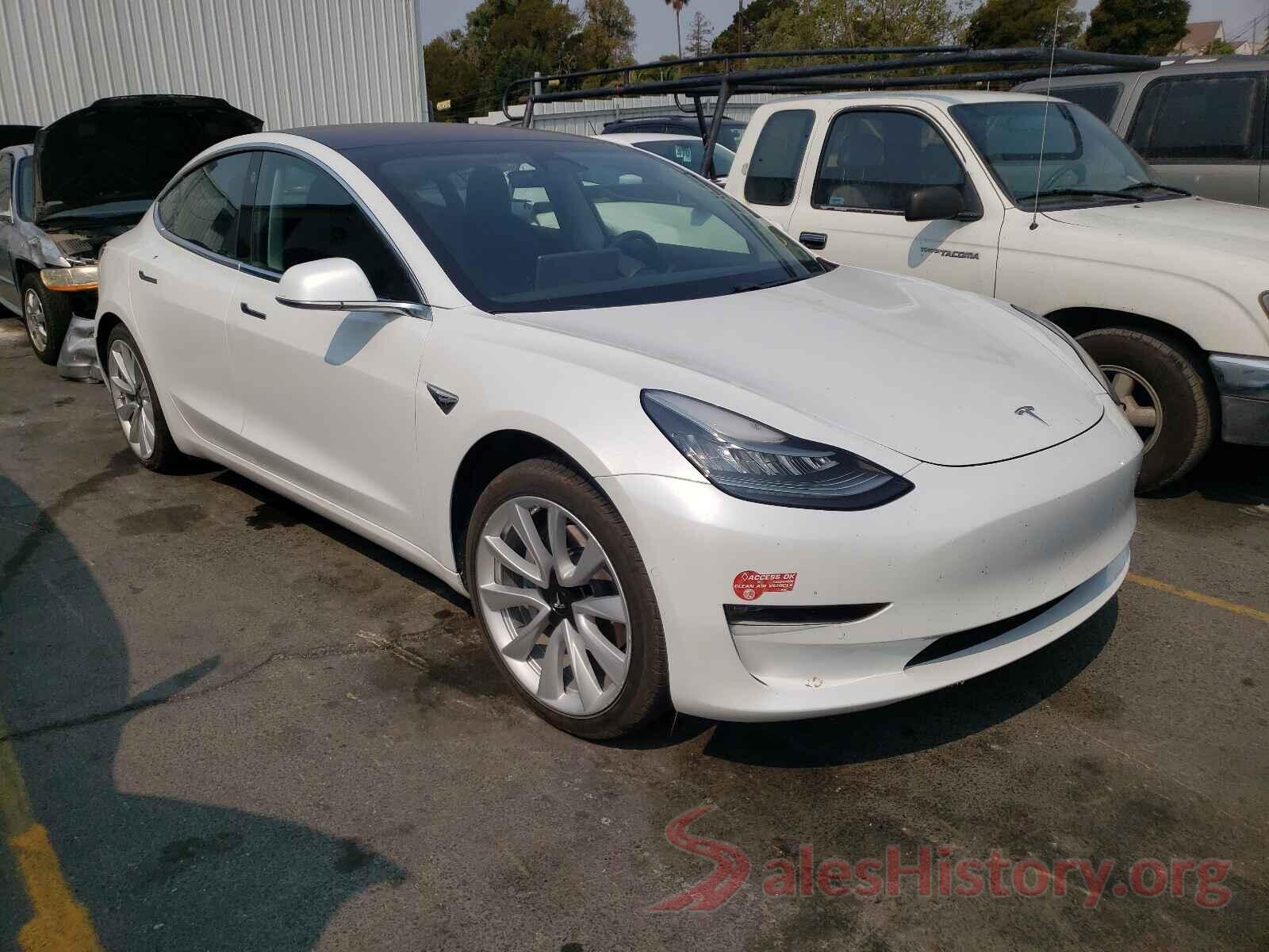 5YJ3E1EAXJF015839 2018 TESLA MODEL 3