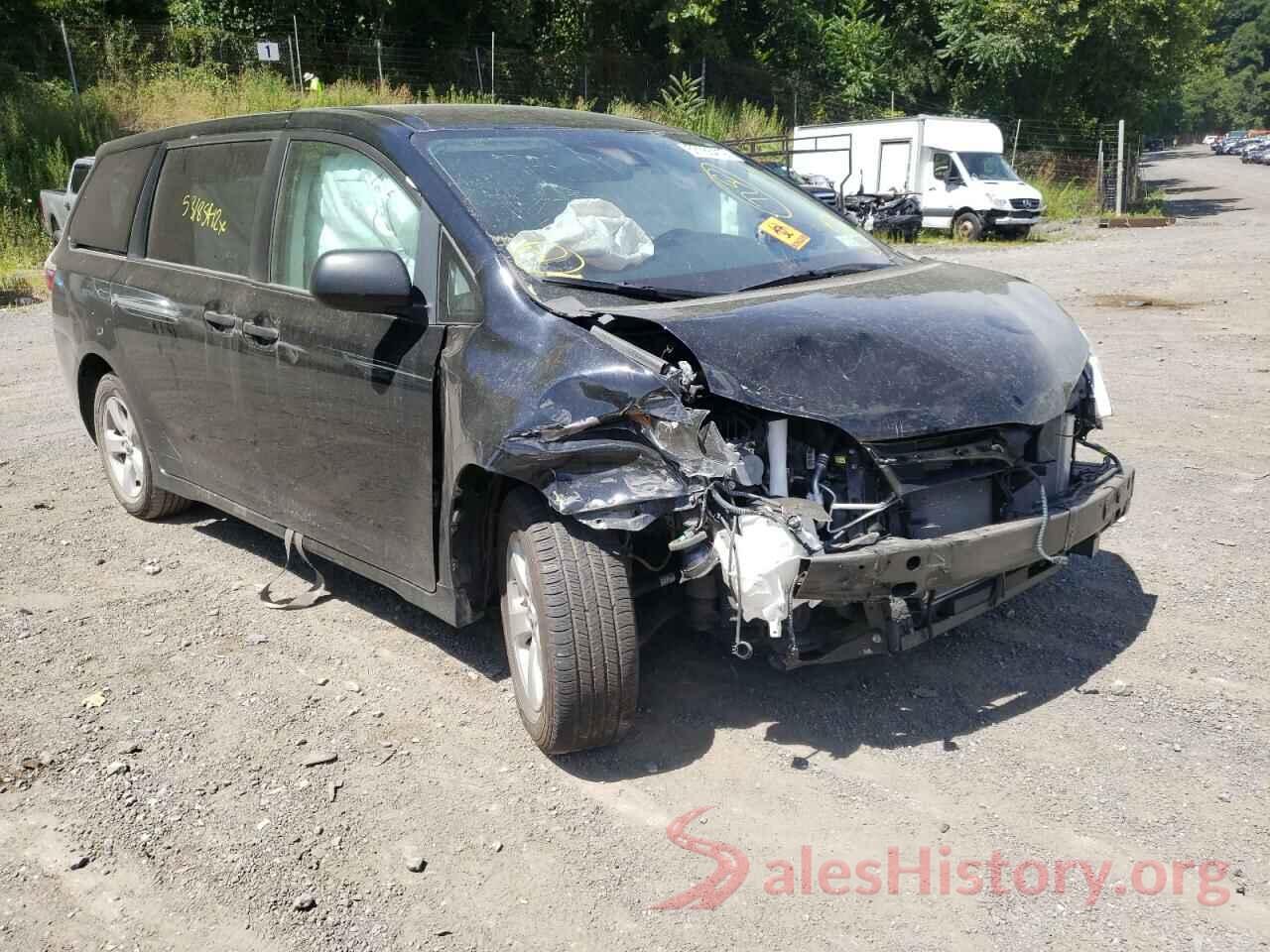 5TDZZ3DC1KS993821 2019 TOYOTA SIENNA