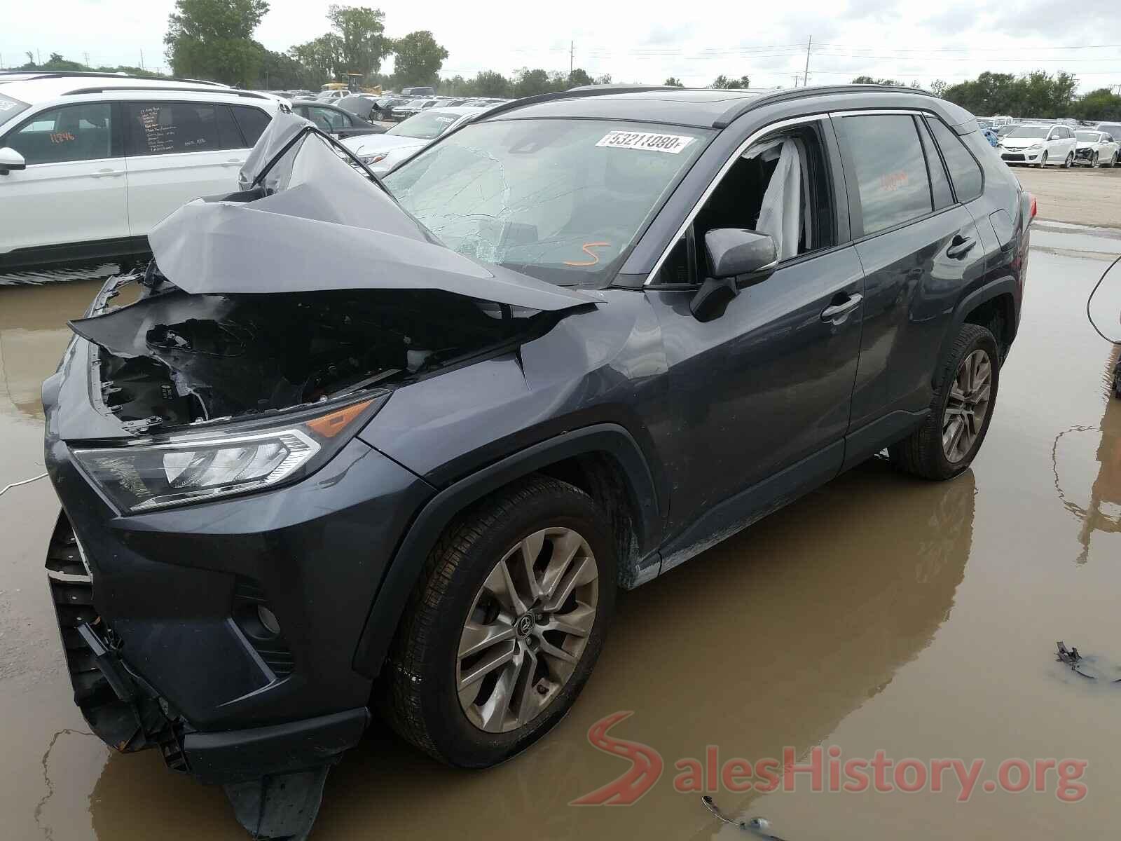 JTMC1RFV3KD008915 2019 TOYOTA RAV4