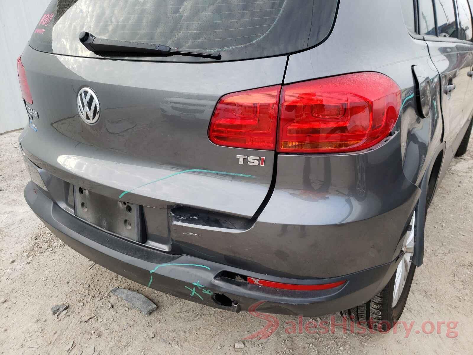 WVGAV7AX3HK048825 2017 VOLKSWAGEN TIGUAN