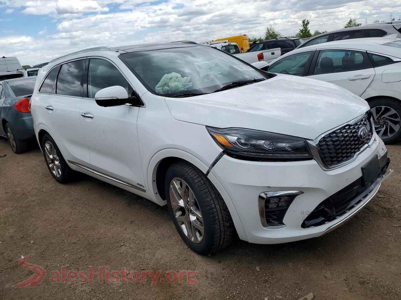 2019 KIA SORENTO VIN 5XYPKDA59KG538705, rear 3/4 view