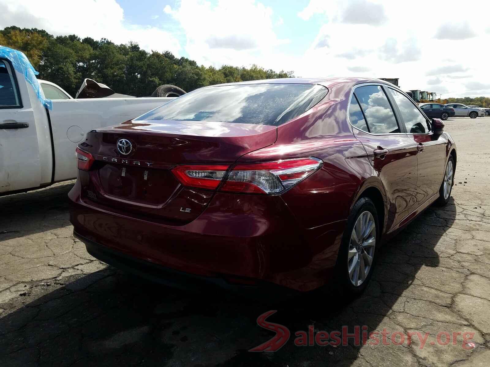 4T1B11HK7JU665940 2018 TOYOTA CAMRY