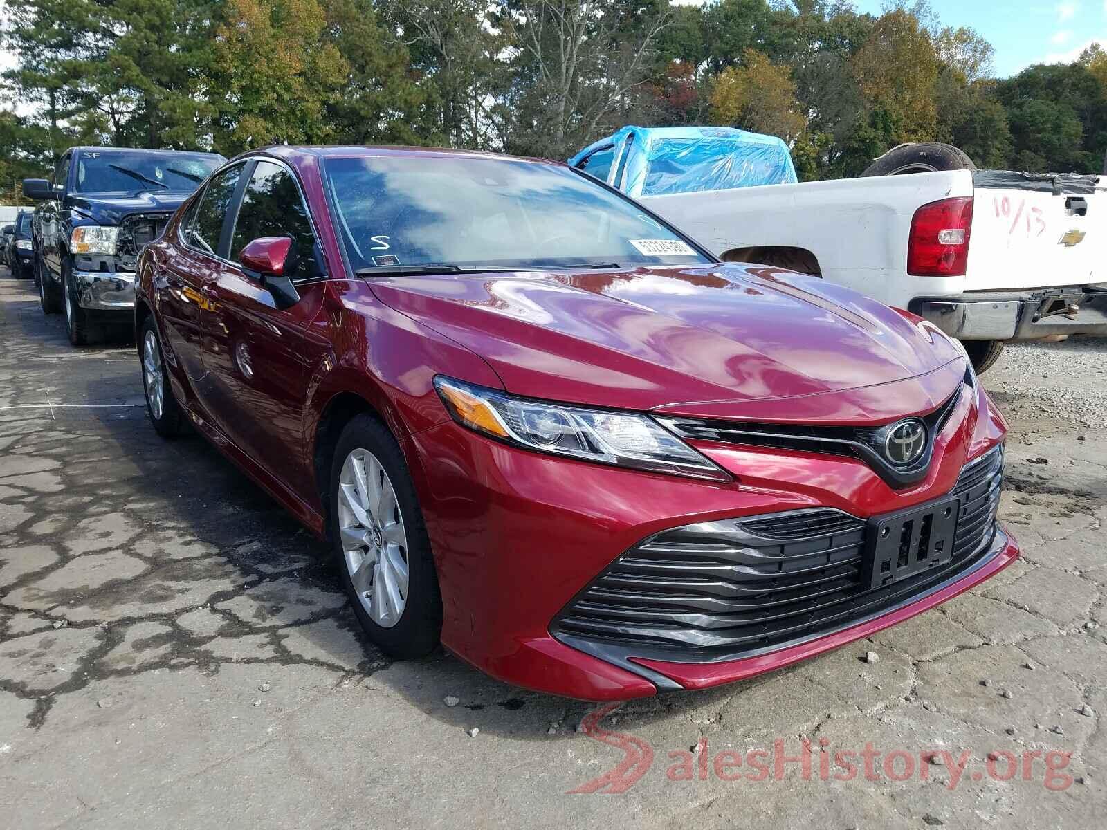 4T1B11HK7JU665940 2018 TOYOTA CAMRY