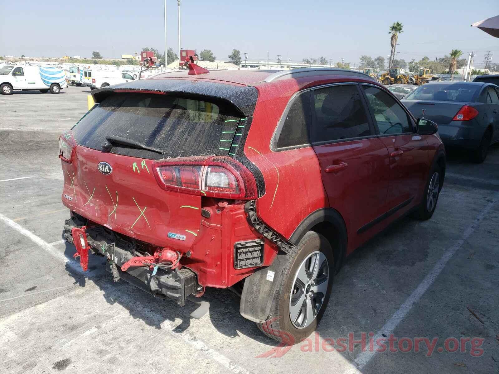 KNDCB3LC1K5260685 2019 KIA NIRO