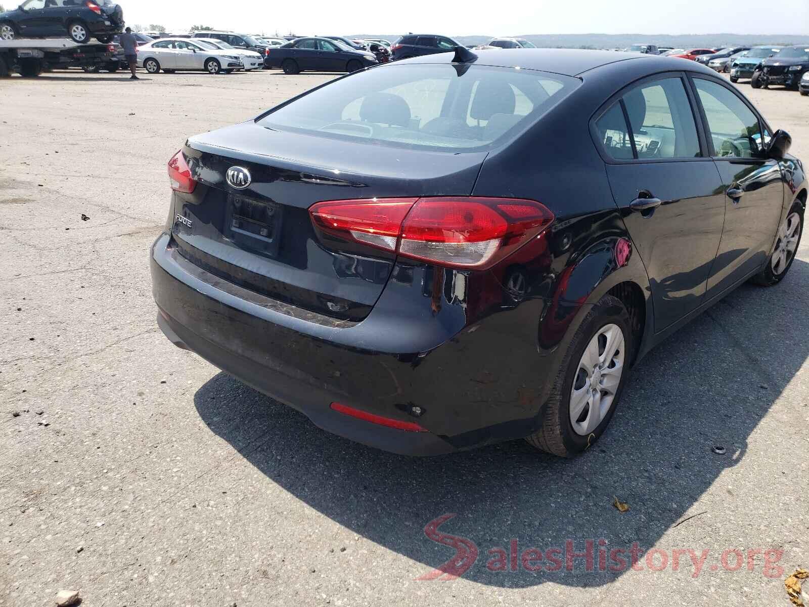 3KPFK4A72HE131585 2017 KIA FORTE