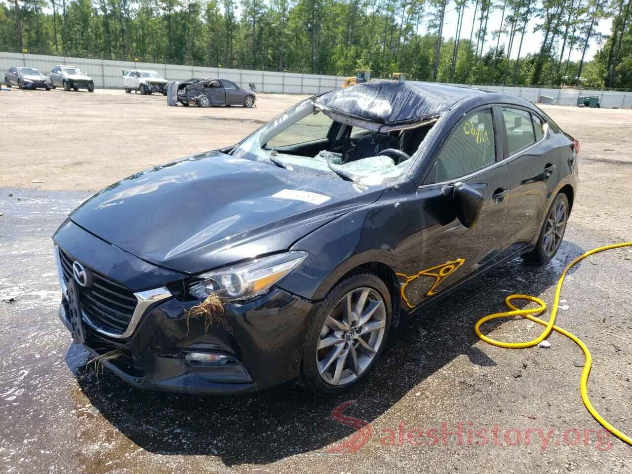 3MZBN1V33JM208257 2018 MAZDA 3