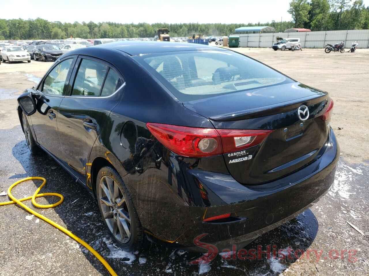 3MZBN1V33JM208257 2018 MAZDA 3