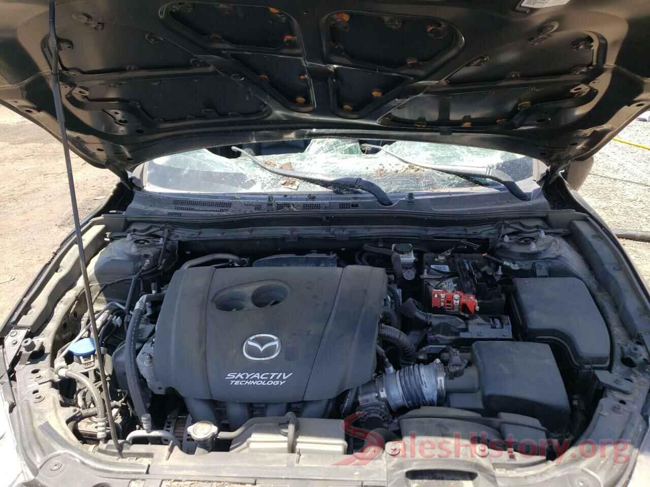 3MZBN1V33JM208257 2018 MAZDA 3