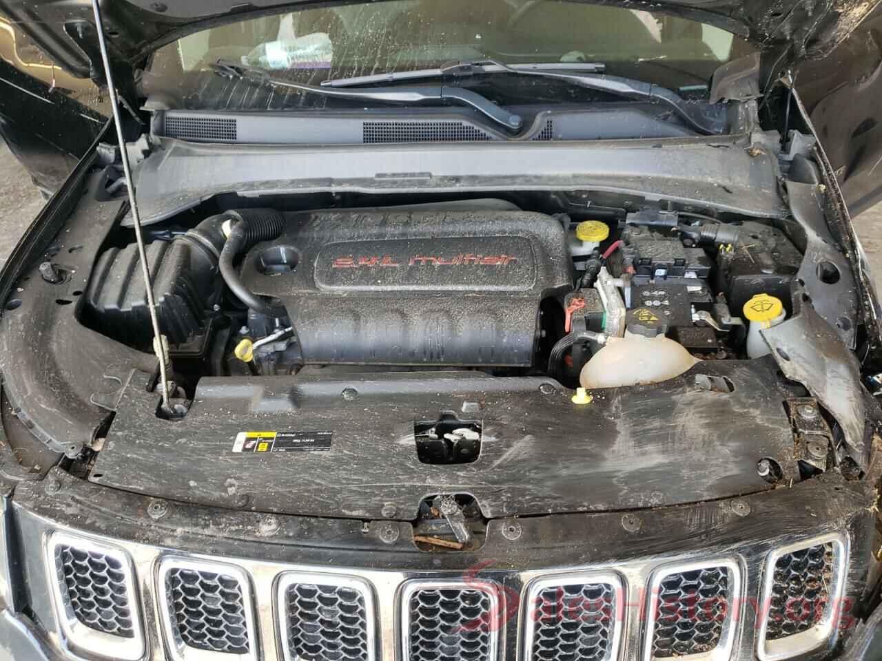 3C4NJDBB9JT366715 2018 JEEP COMPASS