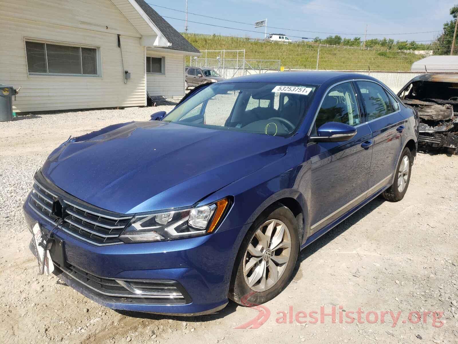 1VWAT7A38HC000235 2017 VOLKSWAGEN PASSAT