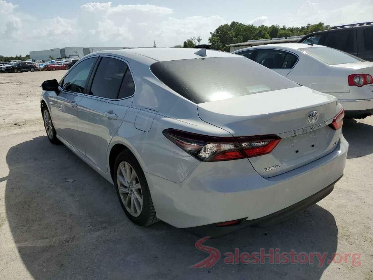 4T1C11AK1NU032094 2022 TOYOTA CAMRY