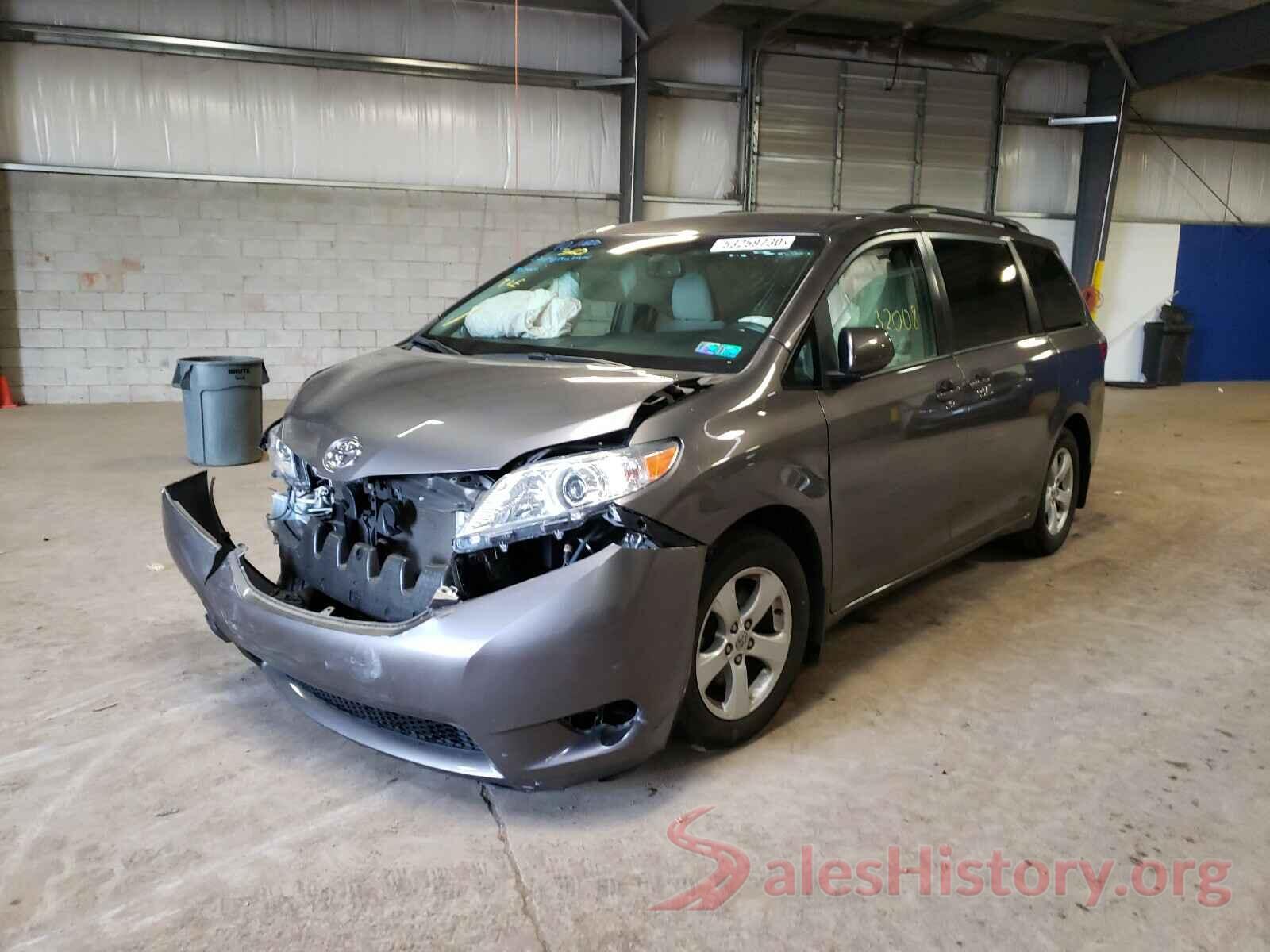 5TDKZ3DC1HS777591 2017 TOYOTA SIENNA