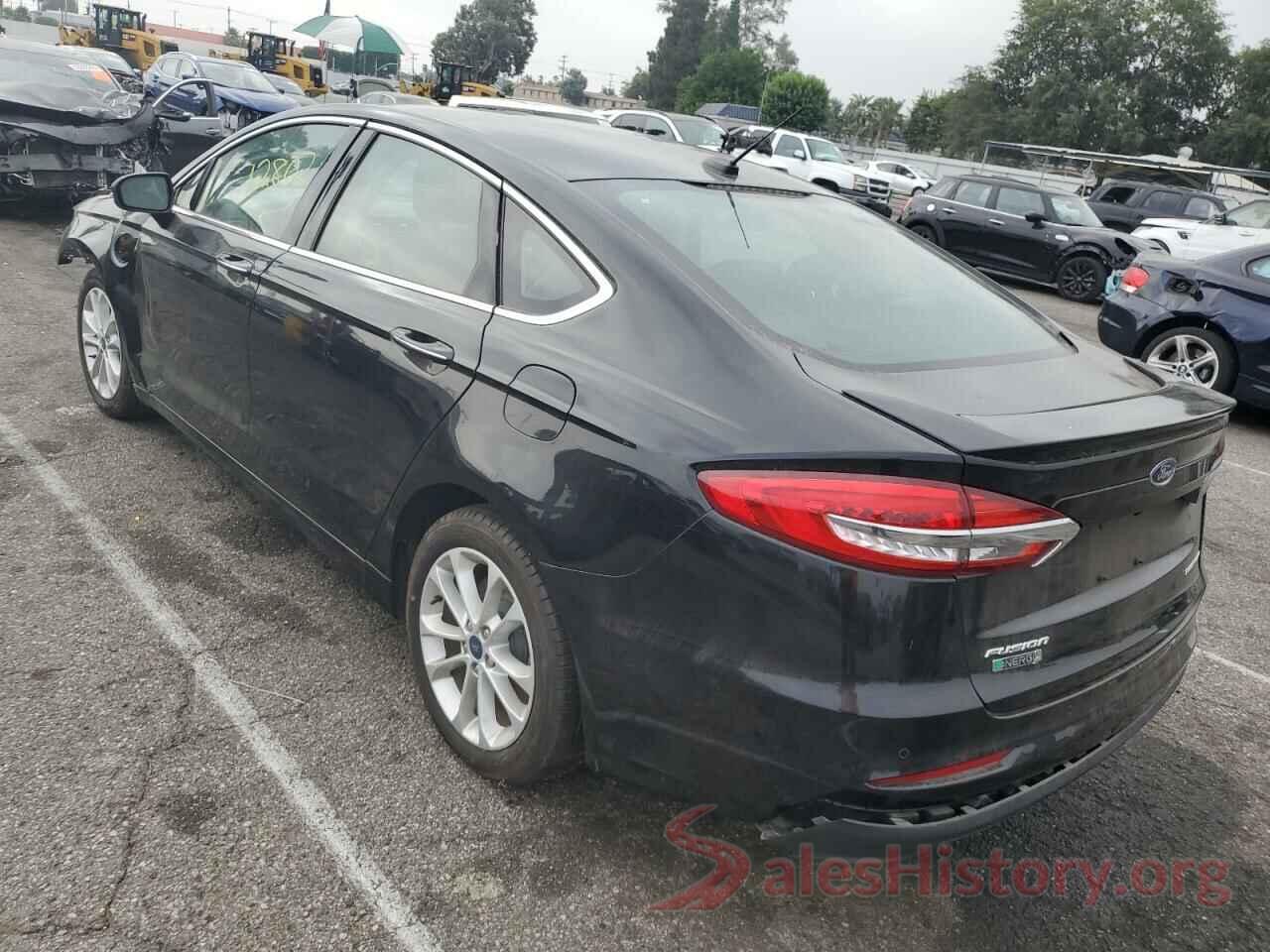 3FA6P0SU1KR232301 2019 FORD FUSION