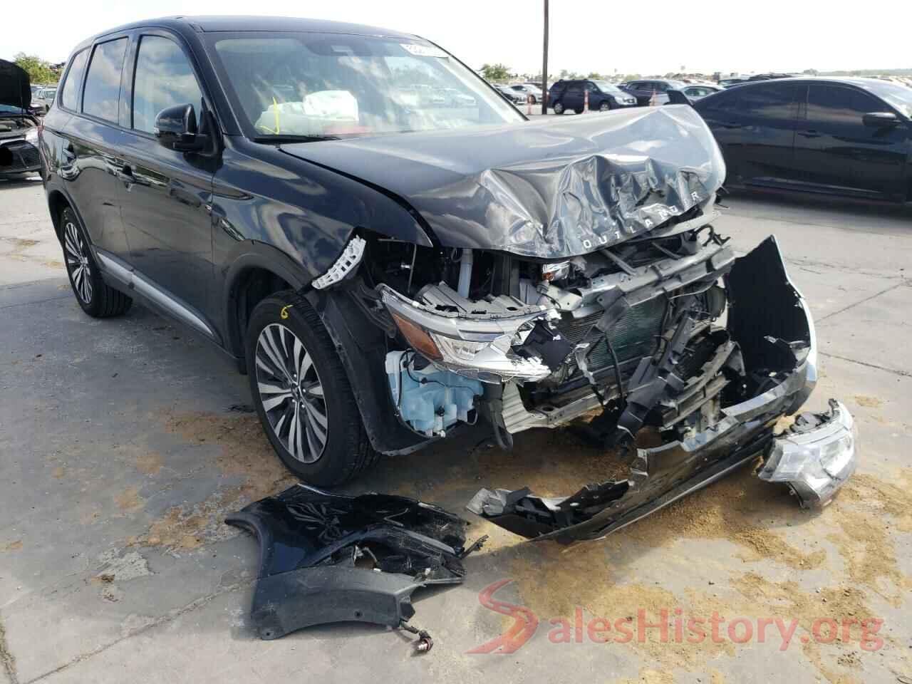 JA4AD3A32LZ008260 2020 MITSUBISHI OUTLANDER