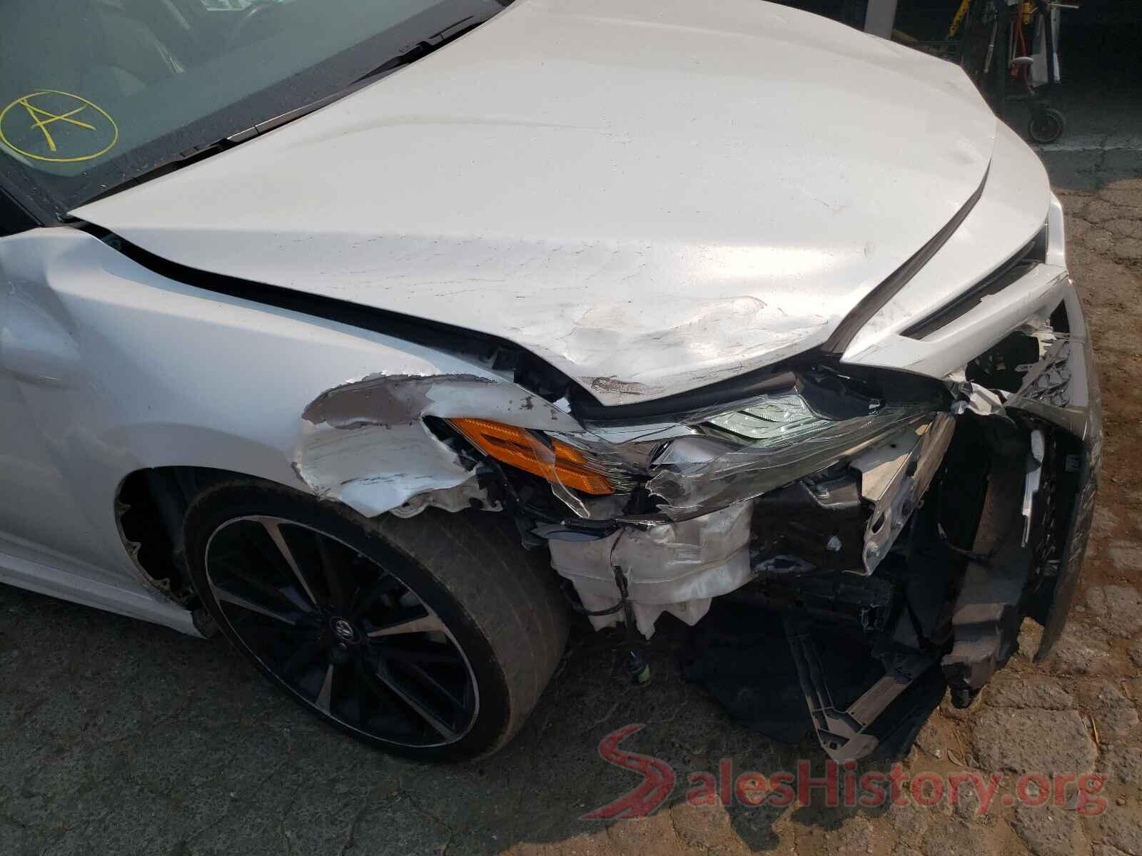 4T1B61HK2JU138616 2018 TOYOTA CAMRY