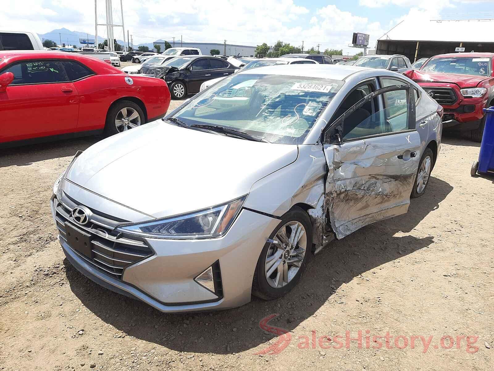 5NPD84LF1LH551823 2020 HYUNDAI ELANTRA