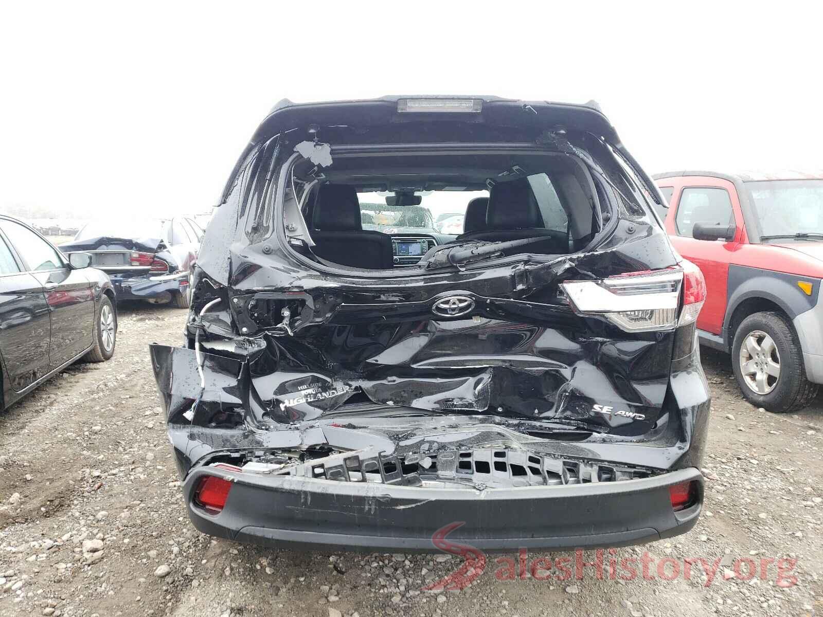 5TDJZRFH9JS810494 2018 TOYOTA HIGHLANDER