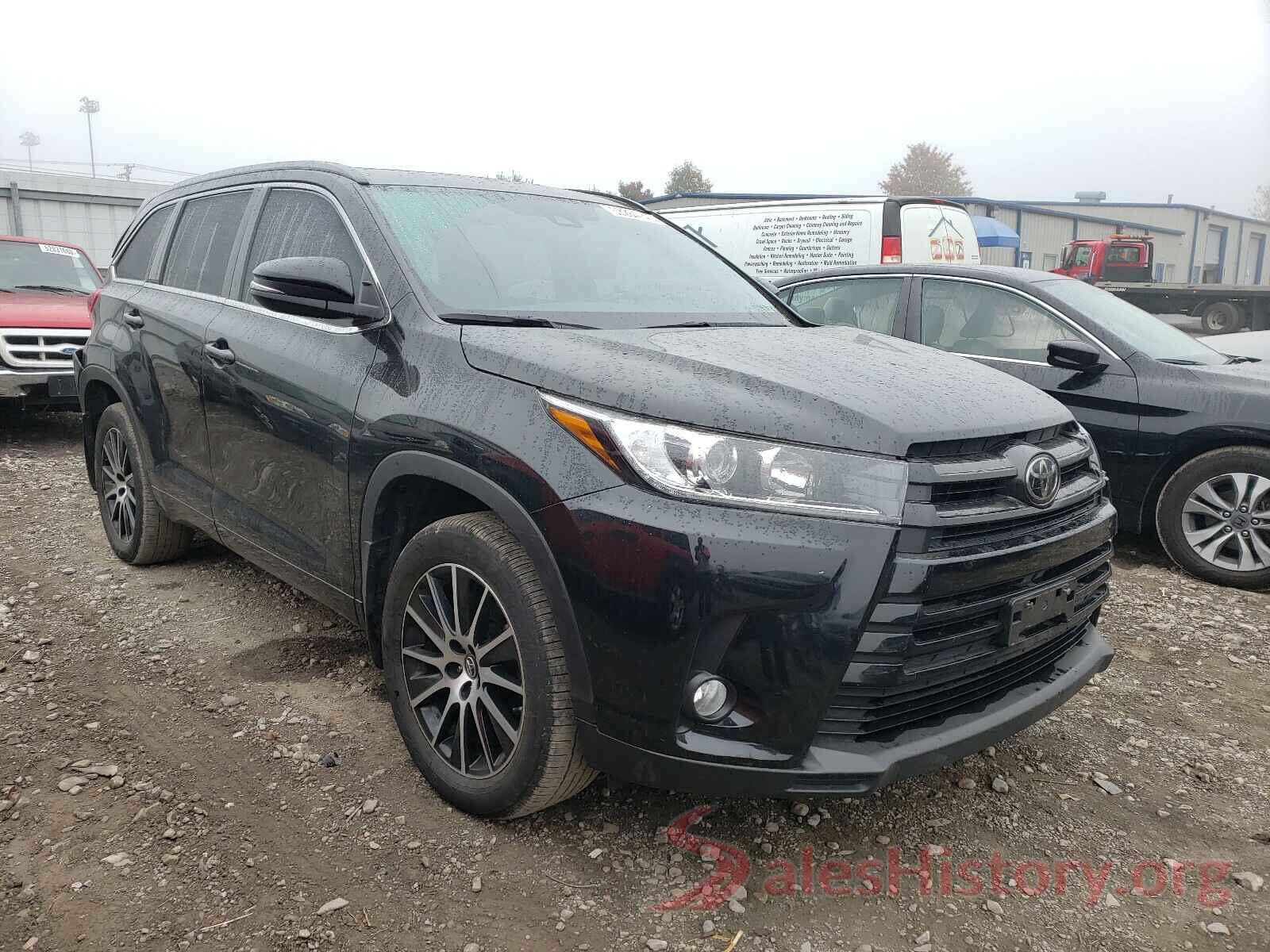 5TDJZRFH9JS810494 2018 TOYOTA HIGHLANDER