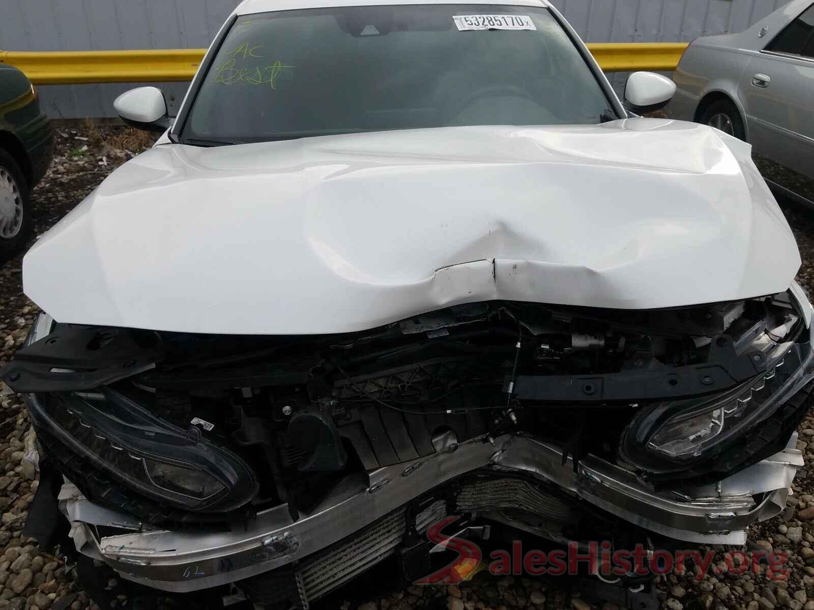 1HGCV2F3XJA045570 2018 HONDA ACCORD