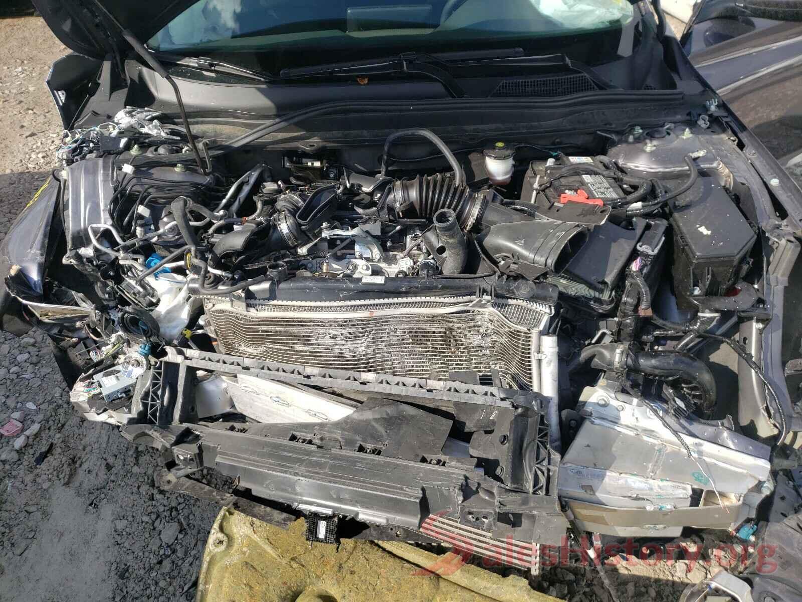 1HGCV1F11JA211645 2018 HONDA ACCORD