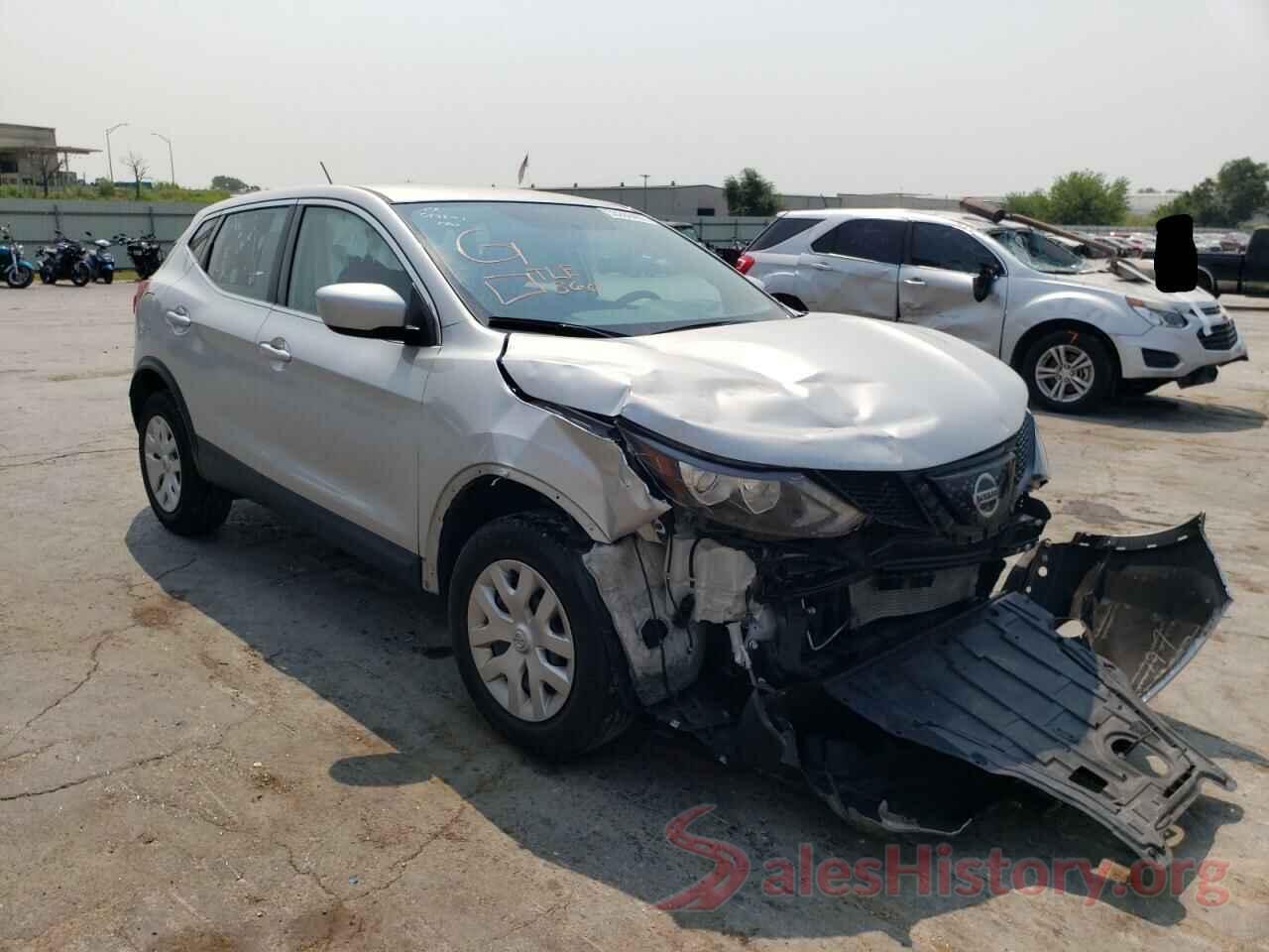 JN1BJ1CR1JW259460 2018 NISSAN ROGUE