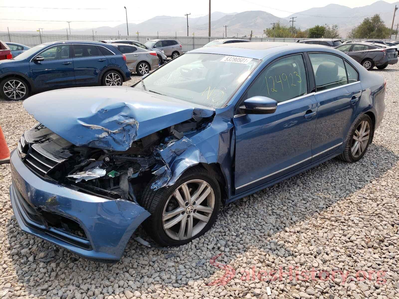 3VWL17AJXHM402561 2017 VOLKSWAGEN JETTA