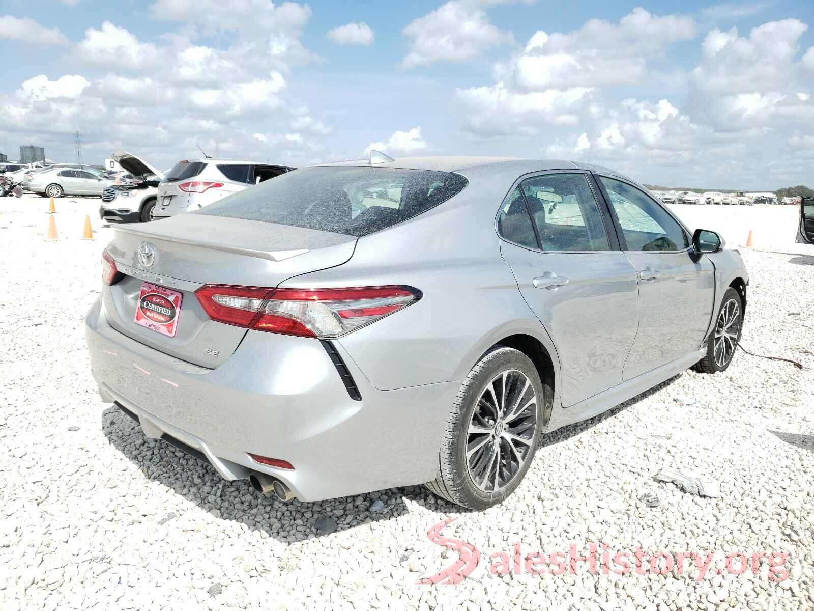 4T1B11HK5KU735887 2019 TOYOTA CAMRY