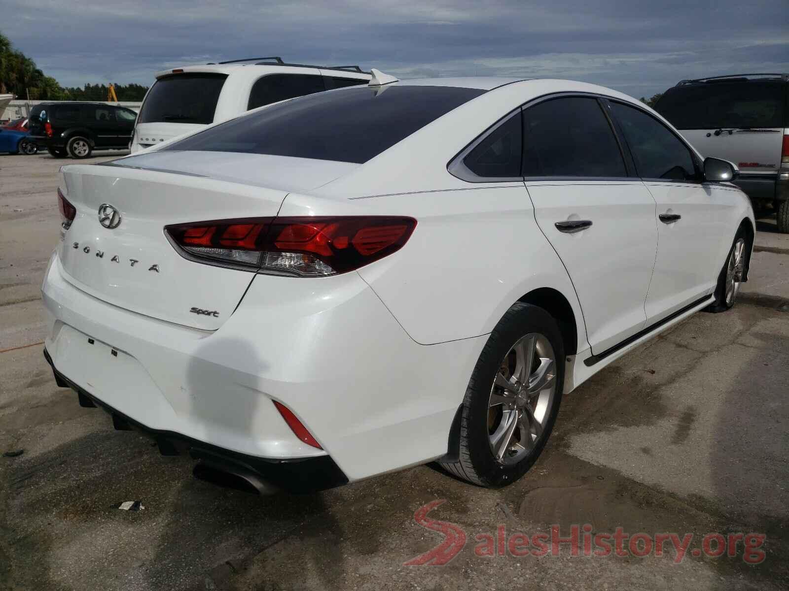 5NPE34AF2JH715616 2018 HYUNDAI SONATA